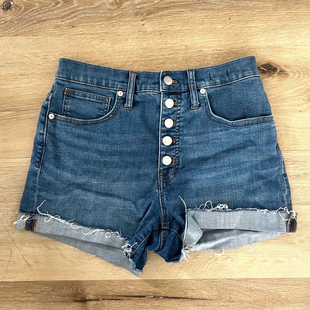 Madewell Highrise denim shorts button front edition size 27